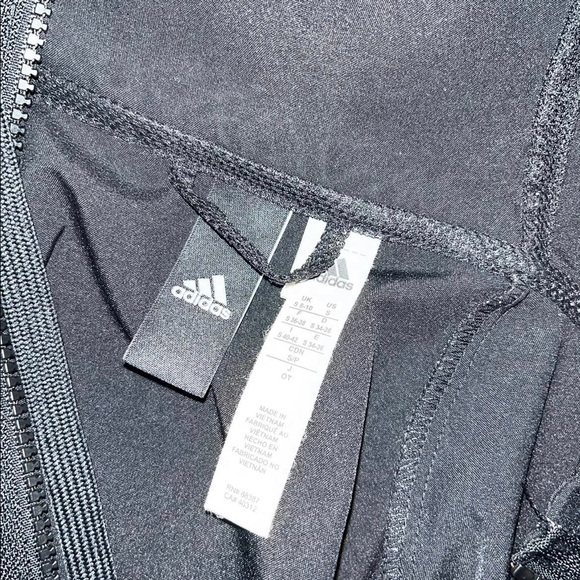 Adidas rain jacket - Picture 5 of 6